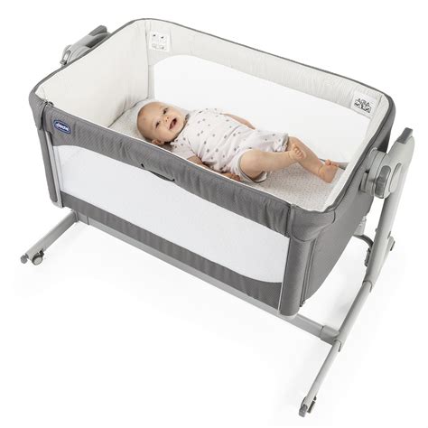 Say goodbye to sleepless nights with the Chicco Next to Me bedside crib